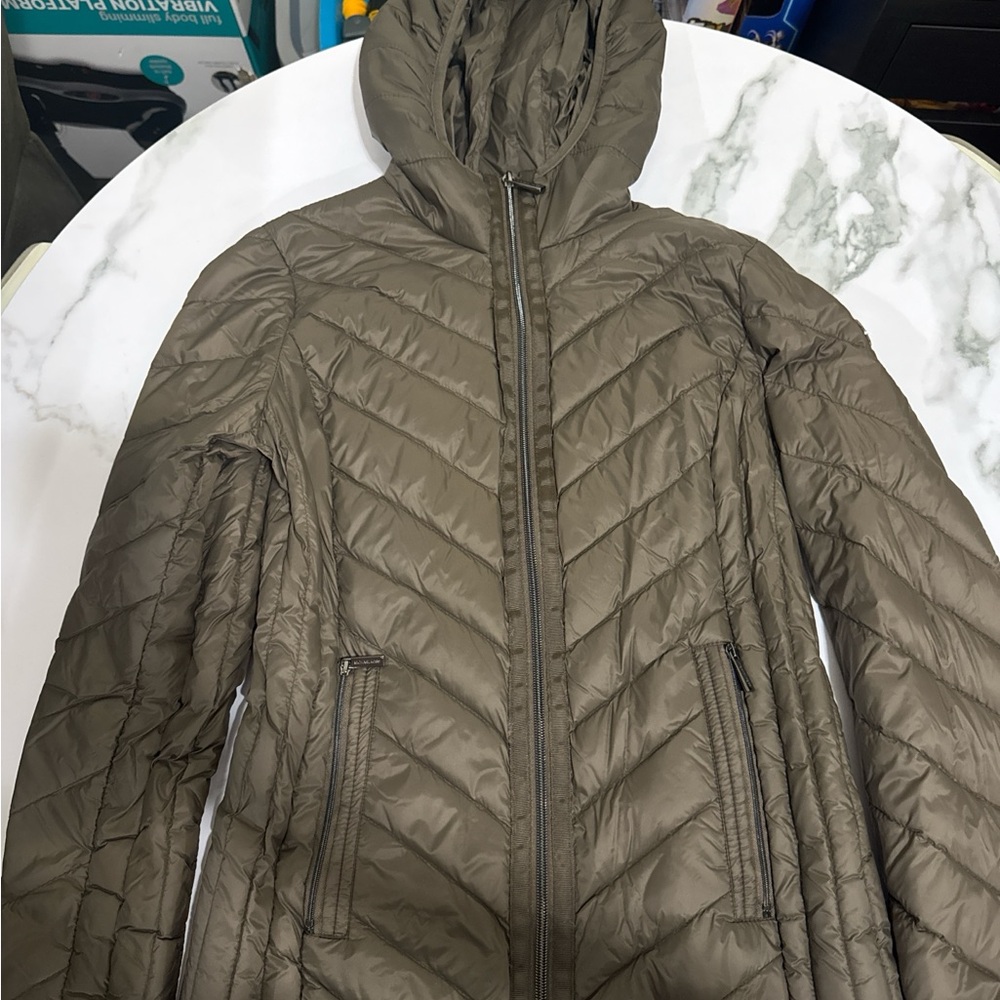 Women's Puffer Hooded Jacket